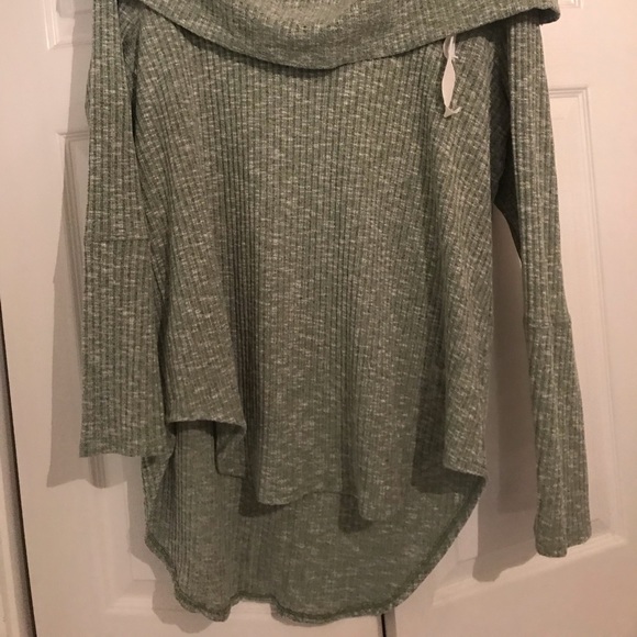 Evy’s Tree Emily top in Kale 2x VVGUC - Picture 2 of 3